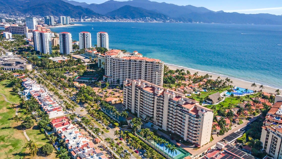 Vecindarios Notables: Marina Vallarta